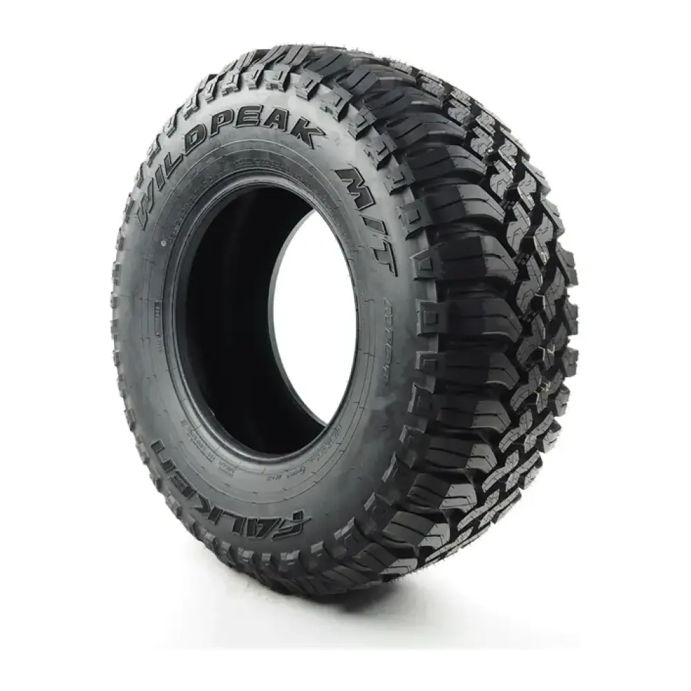 Falken Wildpeak M/T01 265/70 R17 121Q
